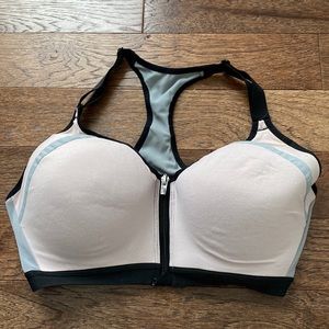 Victoria Sport Sports Bra
